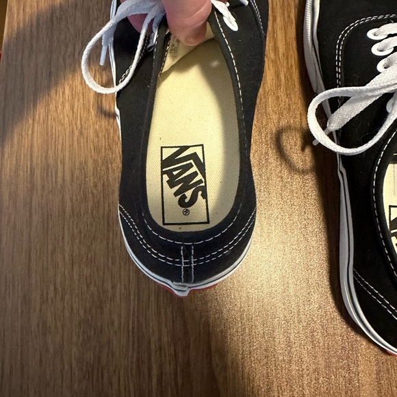 Authentic Vans - Picture 7 of 8